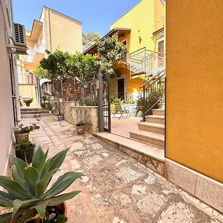 S. Marco Apartman Valderice