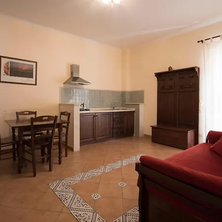 S. Marco Apartman Valderice